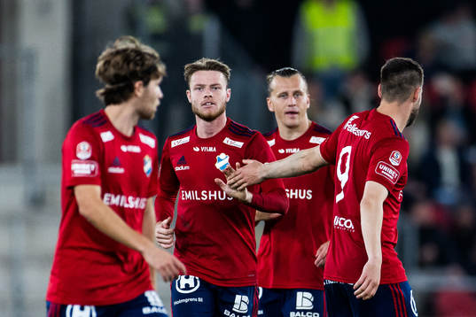 Östers Daniel Ljung och Niklas Söderberg jublar