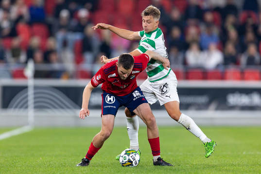 Östers Niklas Söderberg och Västerås SKs Simon Gefvert