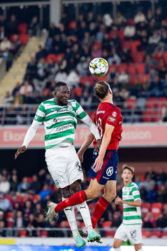 Västerås SKs Frederic Nsabiyumva och Östers Jesper