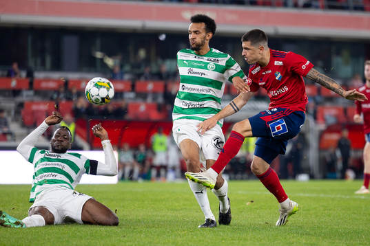 Västerås SKs Frederic Nsabiyumva, Alex Douglas och