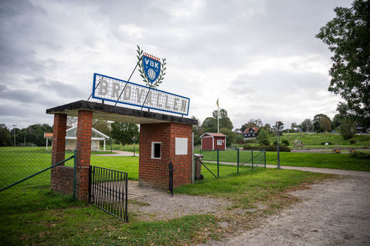Exteriör av Brovallens idrottsplats