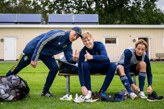 Målvaktstränare Timy Karlsson, målvakt Ossian Brandin