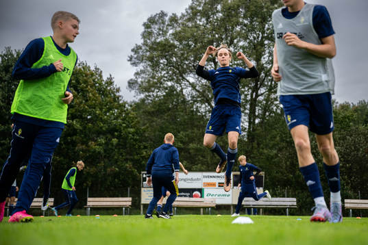 Målvakt Melker Parsmo vid en träning