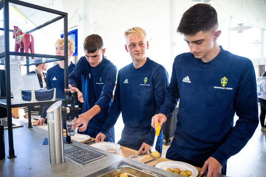 Spelare äter lunch