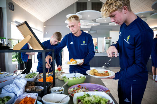 Spelare äter lunch
