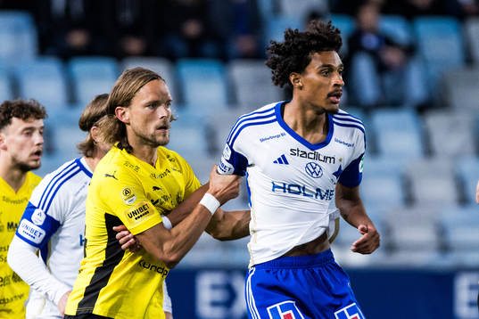 Mjällbys Tom Pettersson och Mjällbys Adam Petersson