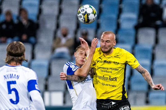 IFK Norrköpings Marcus Baggesen och Mjällbys Adam Ståhl