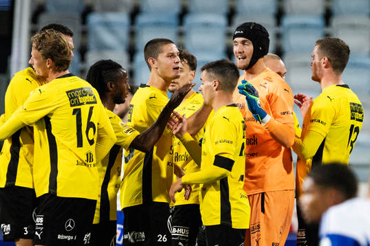Mjällbys spelare jublar
