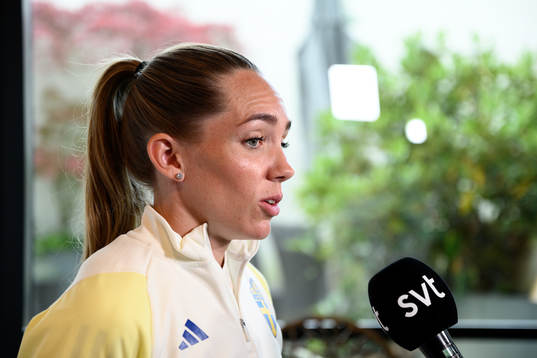 Elin Rubensson is being interviewed