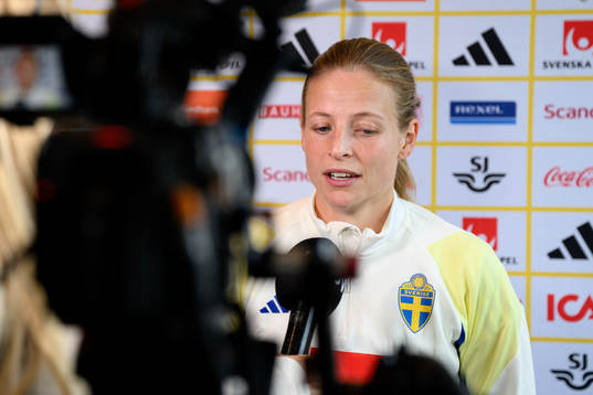 Anna Anvegård is being interviewed