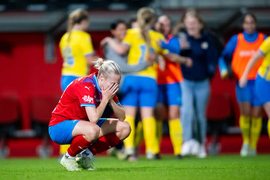 Helsingborg Alice Hager  deppar och Eskilsminnes spelare