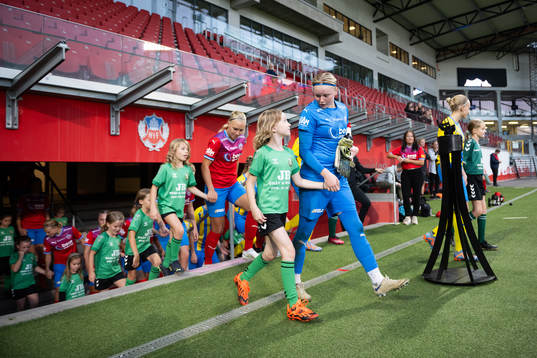 Helsingborg s målvakt Hannah Tegestål gör entré
