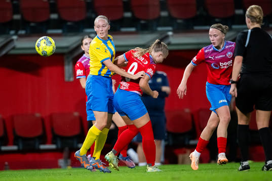 Helsingborgs Tilda Jonhag och Eskilsminnes Alice Hager