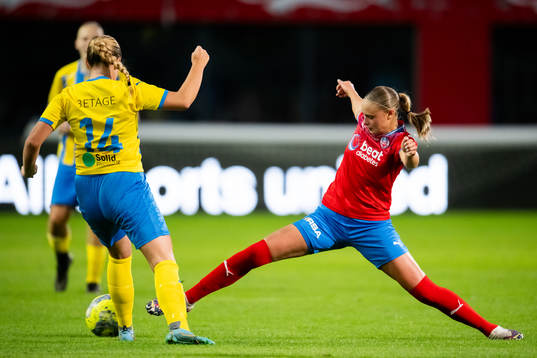 Helsingborgs Izabelle Wahlstedt och Eskilsminnes Julia