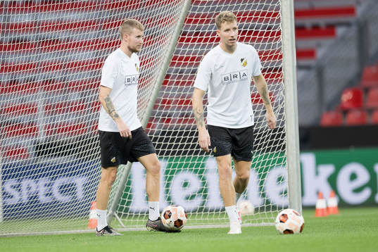 Simon Gustafson and Samuel Gustafson of Häcken Surinams a