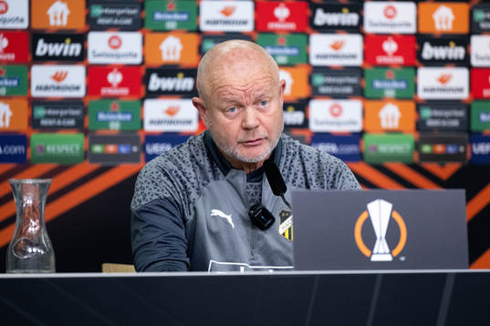 Head coach Per-Mathias Høgmo of Häcken