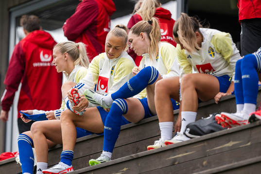 Hanna Bennison and Elin Rubensson prepare ahead for