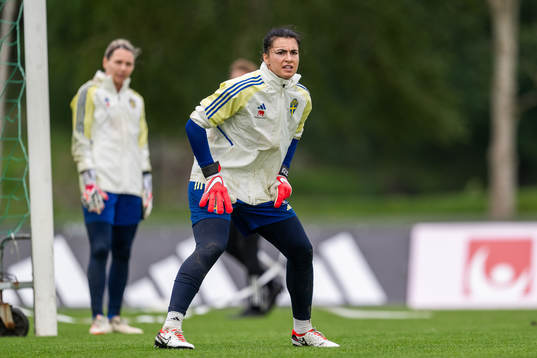 Goalkeeper Zecira Musovic