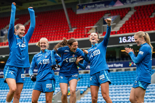 Elisabeth Terland, Frida Maanum, Tuva Hansen, Ingrid