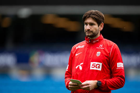 Simon Hansen, analyst of the Norwegian women's national