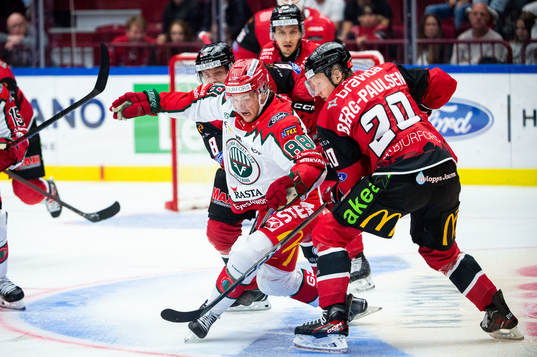 Frölundas Malte Strömwall och Malmö Redhawks Thomas Berg