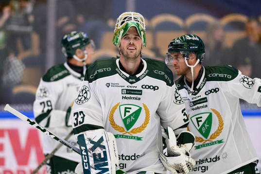 Färjestads målvakt Maxime Lagacé jublar