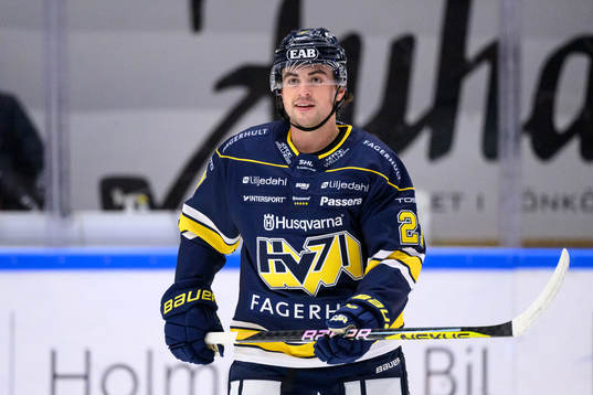 HV71s Robert Nardella värmer upp innan ishockeymatchen i