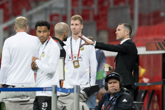 Samuel Gustafson of Häcken and sportig director Martin