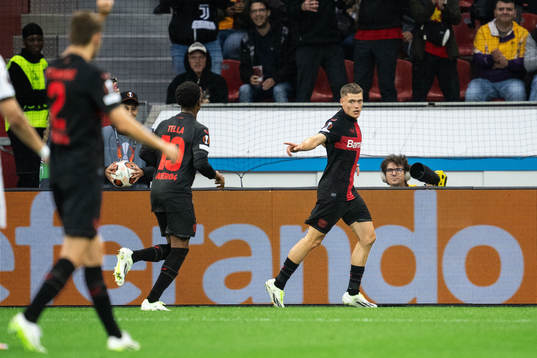 Florian Wirtz of Bayer Leverkusen celebrates