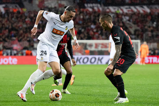 Amor Layouni of Häcken and Alejandro Grimaldo of Bayer