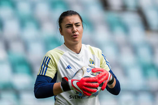 Goalkeeper Zecira Musovic