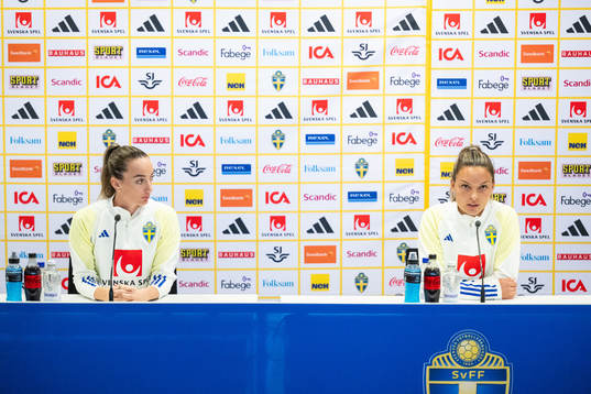 Kosovare Asllani and Johanna Rytting Kaneryd