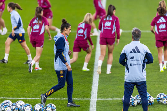 Head coach Montse Tomé of the Spanish women's national