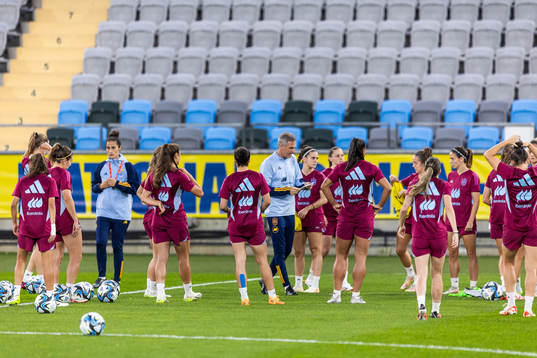 Players and staff of the Spanish women's national football