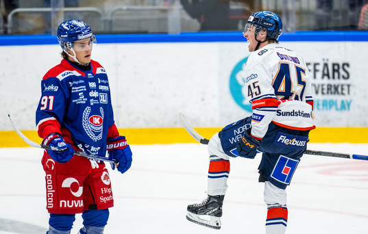 Oskarshamns Logan Hutsko deppar medan Växjös Noah