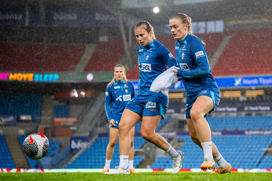 Cesilie Andreassen and Mathilde Harviken of the Norwegian