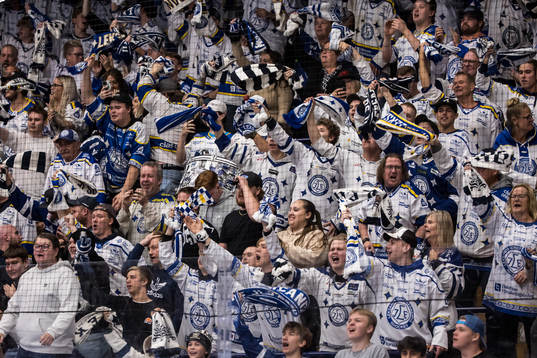 Leksands publiken jublar