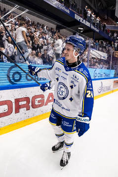 Leksands Arvid Eljas jublar