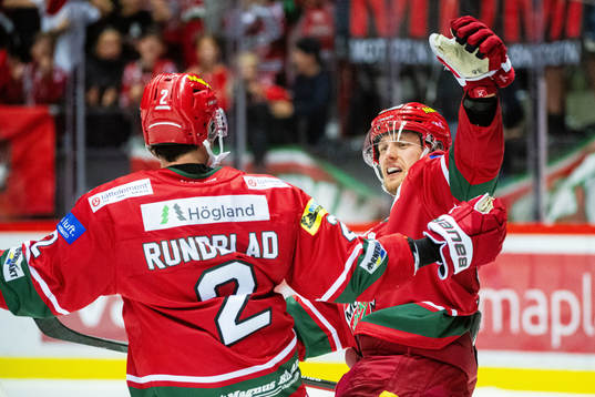 MoDos Johan Södergran jublar med David Rundblad