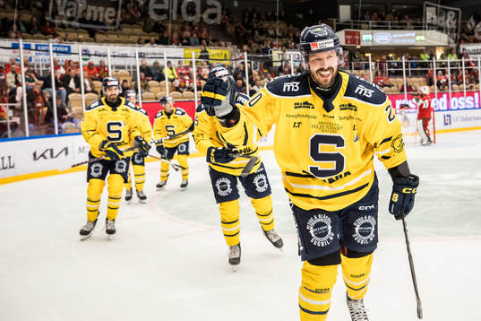 Södertäljes Marcus Eriksson jublar