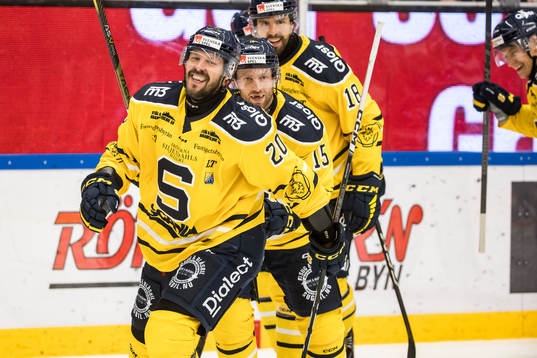 Södertäljes Marcus Eriksson jublar
