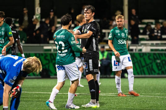 Brages Jonathan Syberg Tamimi och Örebros Daniel Hultqvist