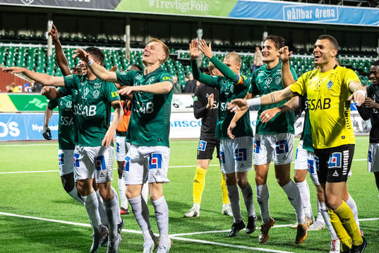 Brages spelare jublar