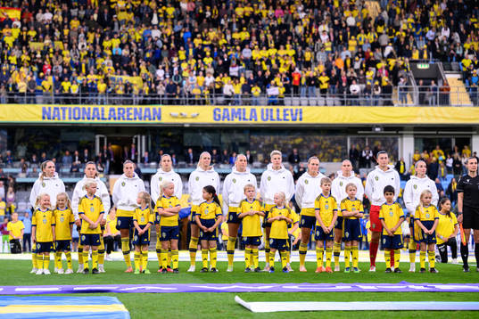 Players of Sweden at lineup