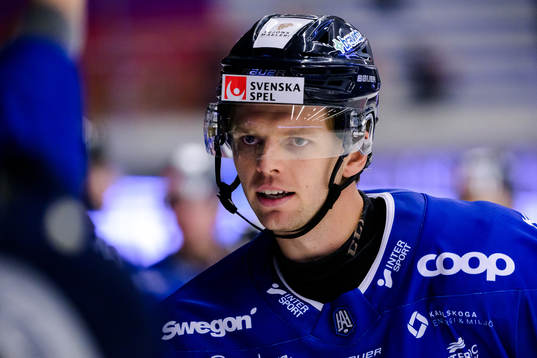 Karlskogas Alexander Leandersson jublar