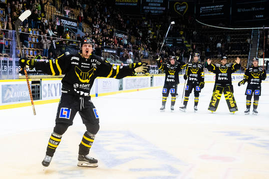 Västerås Jimmie Jansson Lorek jublar