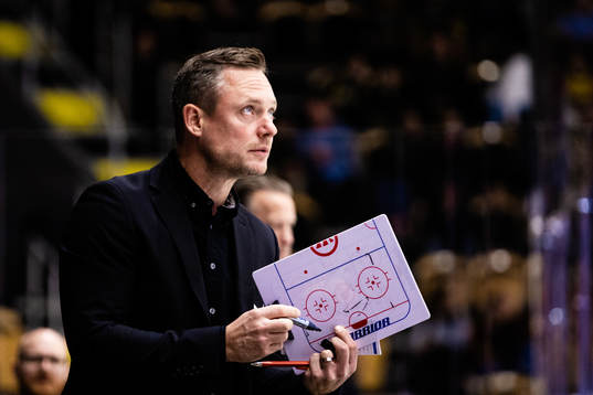 Västerås tränare Karl Helmersson