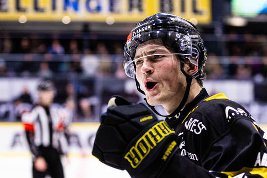 Västerås Hannes Hellberg jublar