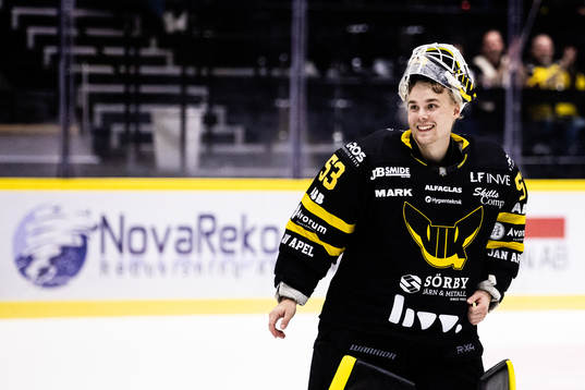 Västerås målvakt Niilo Halonen ishockeymatchen i
