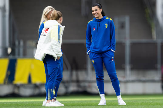 Goalkeeper Zecira Musovic of Sweden